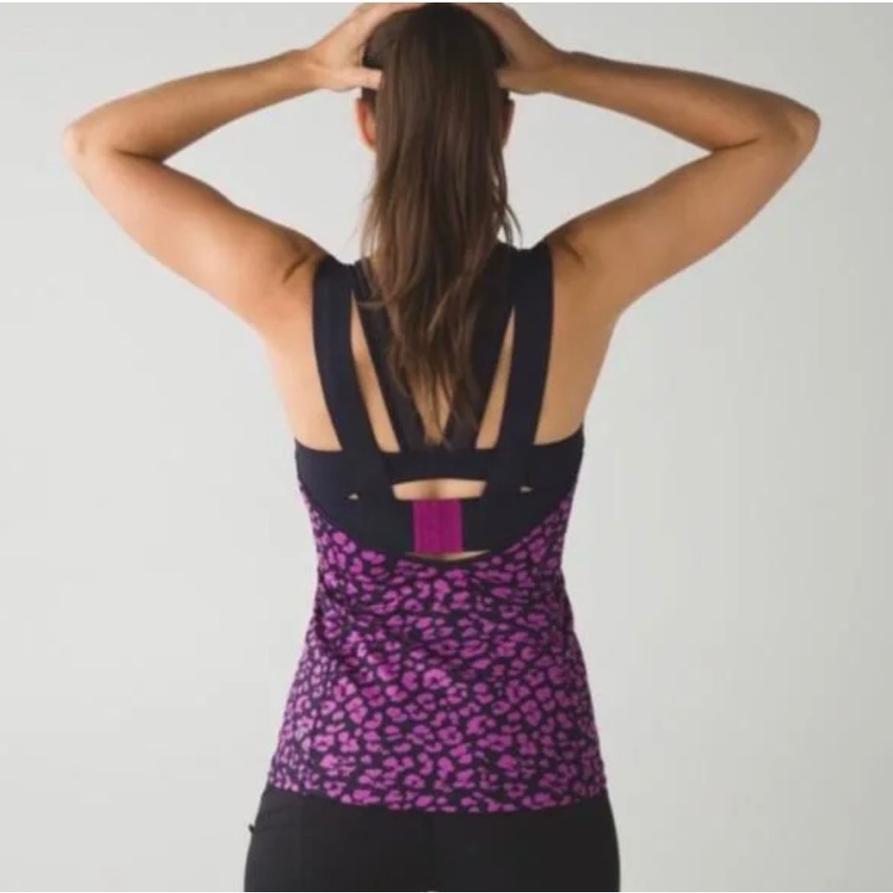 Lululemon workout tank top with built in adjustable band shelf bra - Picture 5 of 5